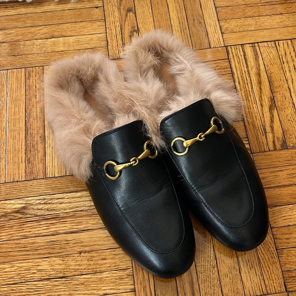 NWOT Faux-Gucci Loafer Fur Slides
